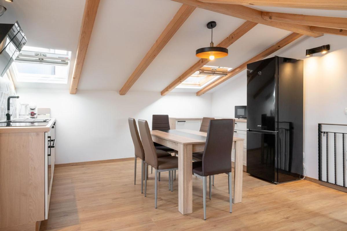 Apartma Blue Sky Duplex By Locap Group